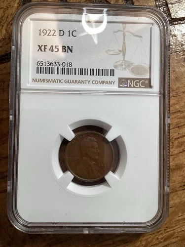 Beautiful High Grade 1922-D Lincoln Cent.  NGC GRADED XF 45 BN