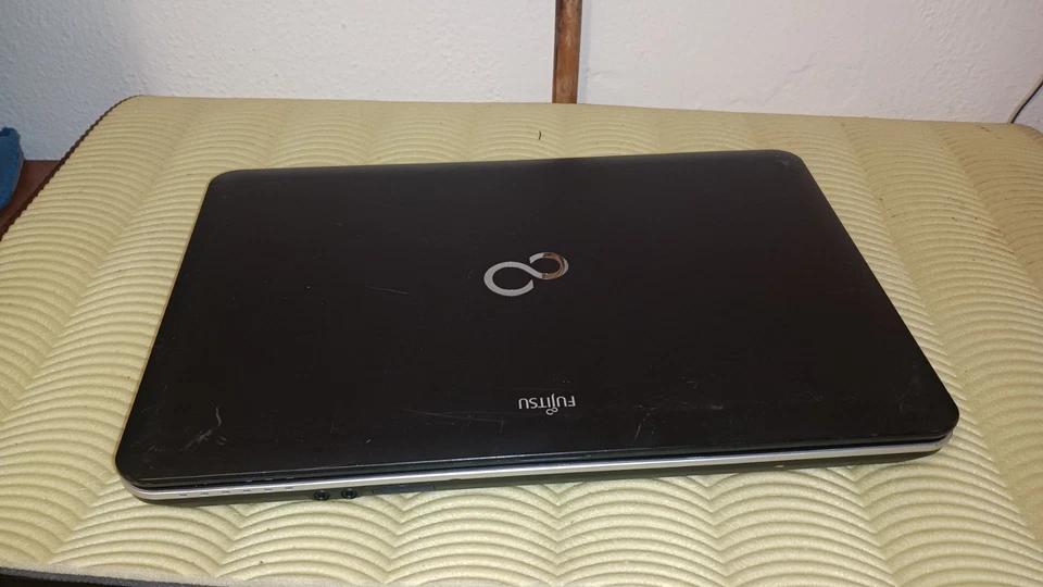 fujitsu lifebook A512 15,6" i5-3210M 128gb ssd m2 8gb WINDOWS 11 - Imagen 4 de 4