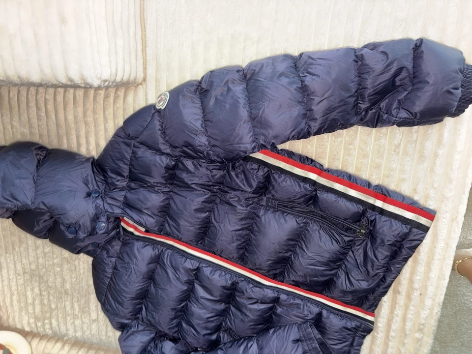 Moncler Niños Azul Marino Plumón Chaqueta Talla 10 con Capucha Foto 4 de 4
