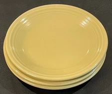 Yellow FiestaWare 7.25" Dessert/Salad plate Homer Laughlin (1 plate)