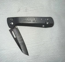 Leatherman Free K4 Multi-Tool Knife with Scissors and Magnetic Close