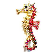 SEAHORSE SEA OCEAN ANIMAL ELEGANT GOLDTONE RHINESTONE BROOCH JEWELLERY PRESENT