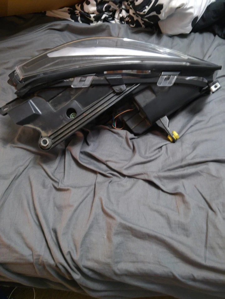 Conjunto de faros izquierdos usados se adapta a: 2013-2016/2017 GMC Acadia sin HID Foto 3 de 3