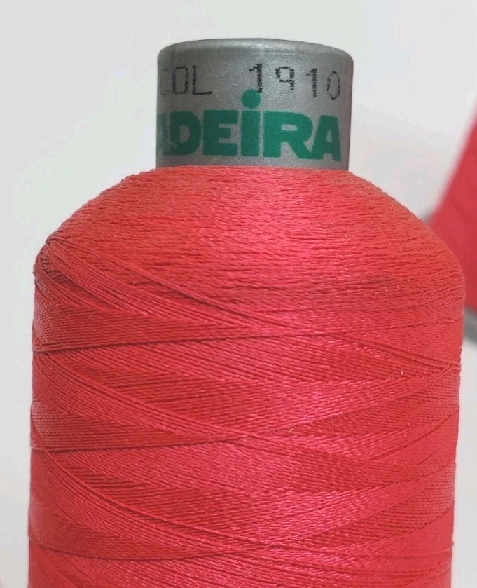 Lot Of 4 MADEIRA Color 1910- Polyneon EmbroideryThread -Electic Magenta- No. 40 - Image 2 of 4