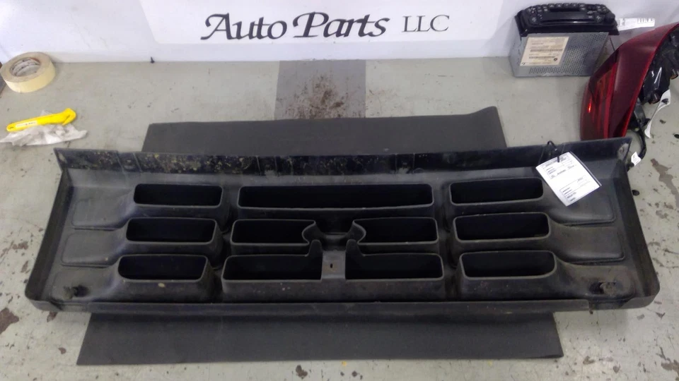 Used Front Grille fits: 1995 Ford F150 PICKUP painted Front Grade A Foto 4 de 4