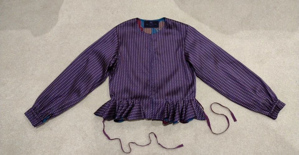 Chaqueta de peplum de diseño Etro Milano brocado púrpura reunido talla. 40IT/8UK Foto 3 de 4