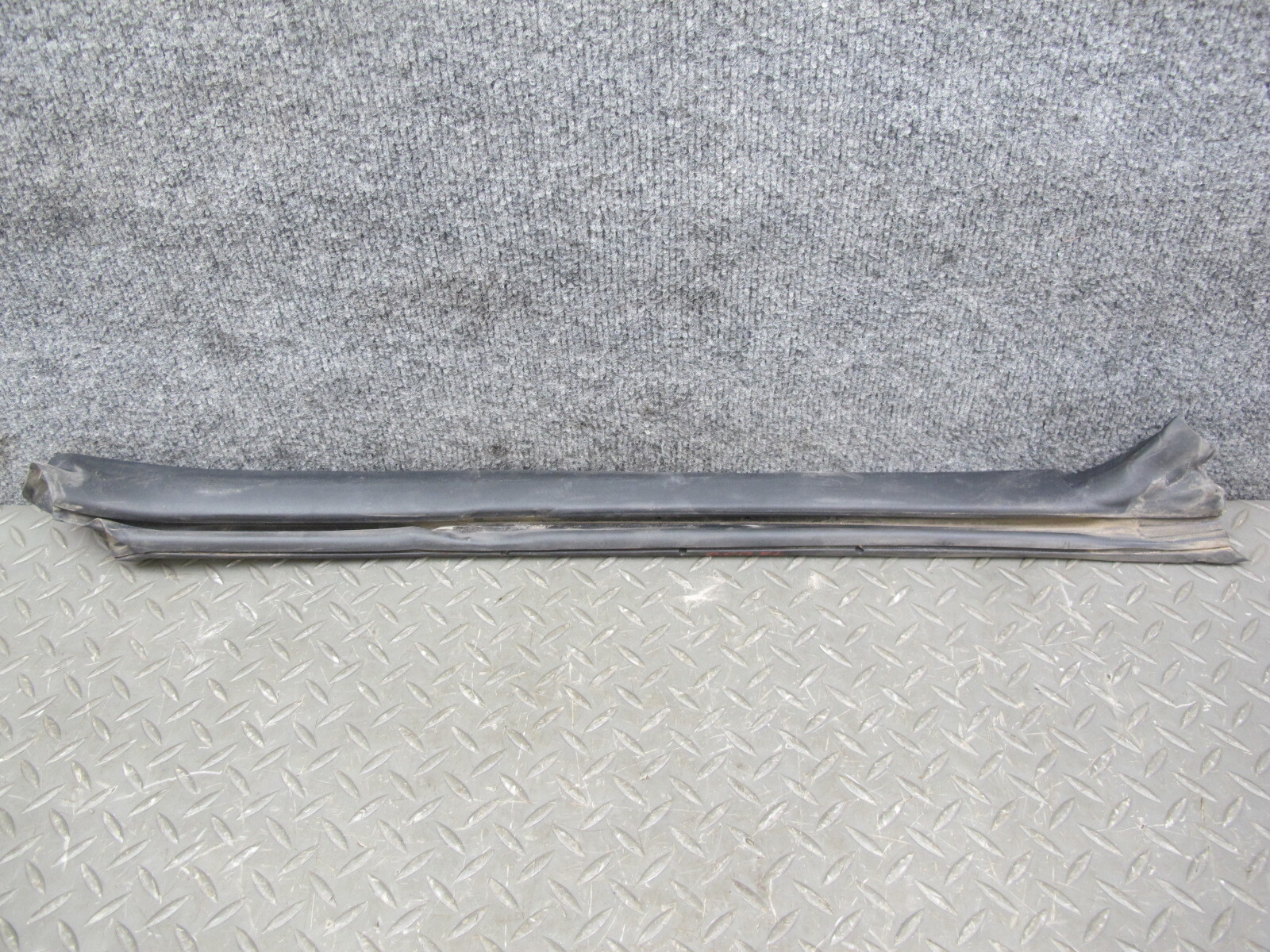 07-11 BENTLEY CONTINENTAL GTC A PILLAR & DOOR WEATHERSTRIP RUBBER SEAL SET
