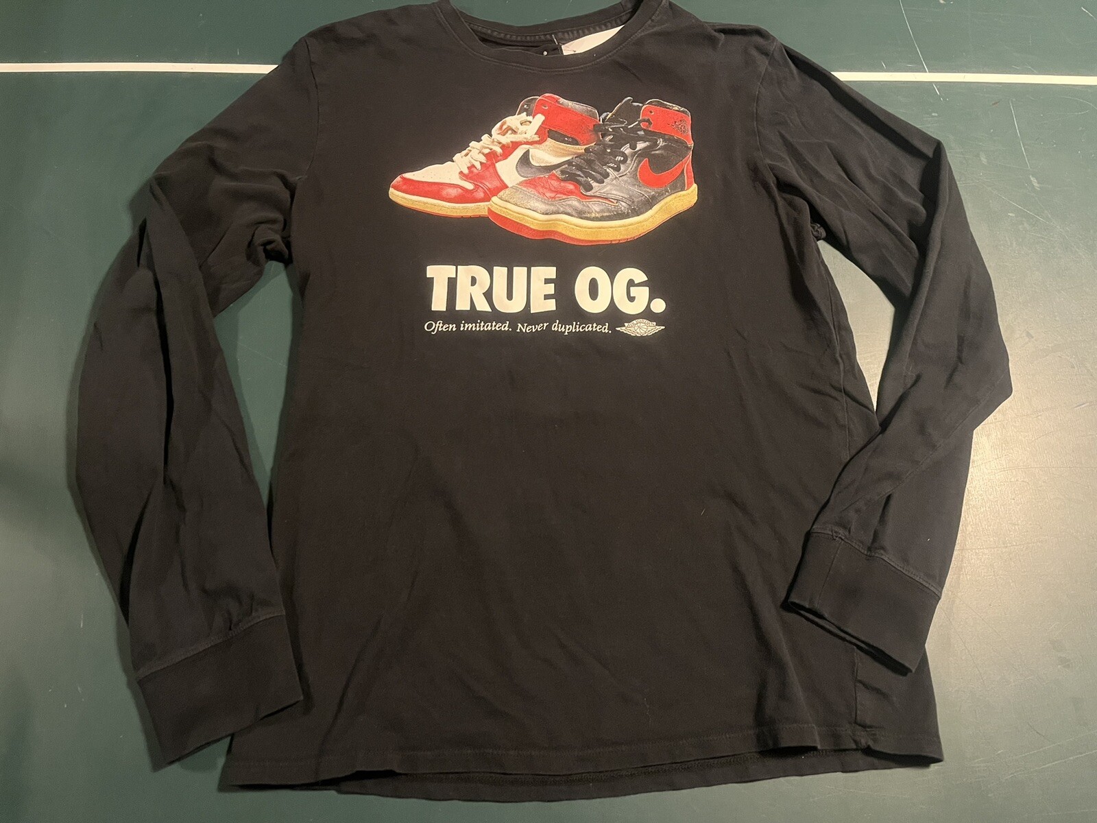 RARE Nike Air Jordan Retro True OG High 85 MEDIUM Long T-Shirt