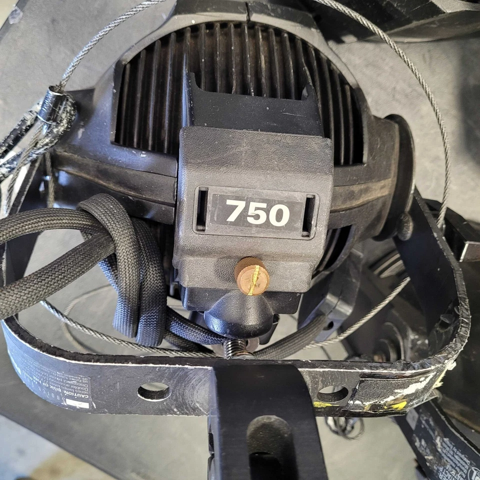 ETC Source Four PAR 750 Ellipsoidal Stage Light - Image 3 of 4