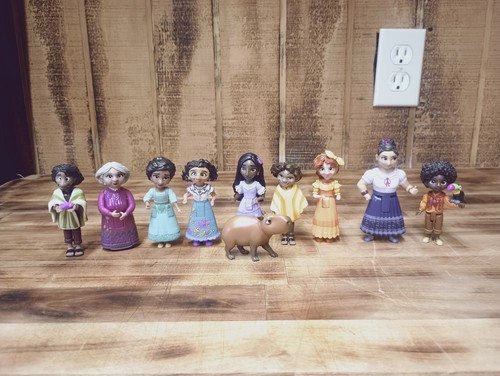 X10 Disney Encanto Madrigal Familie 3" bewegliche Figuren Jakks Pacific Puppen X10 - Bild 1 von 4