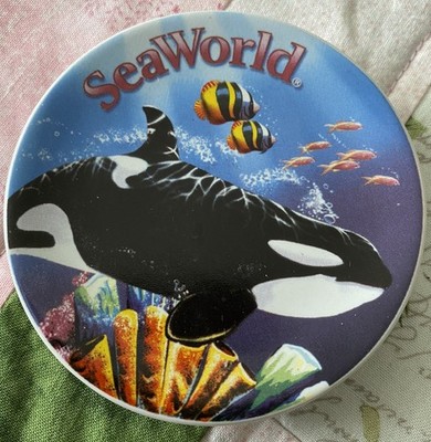Dekoteller Sea World Orca mit Clownfischen, Durchmesser 8 cm