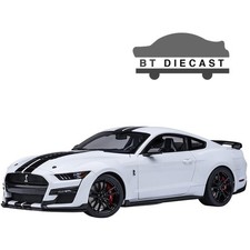 AUTOart FORD MUSTANG SHELBY GT 500 1/18 MODEL CAR OXFORD WHITE 73095