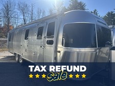 2020 Airstream Classic 30RBQ