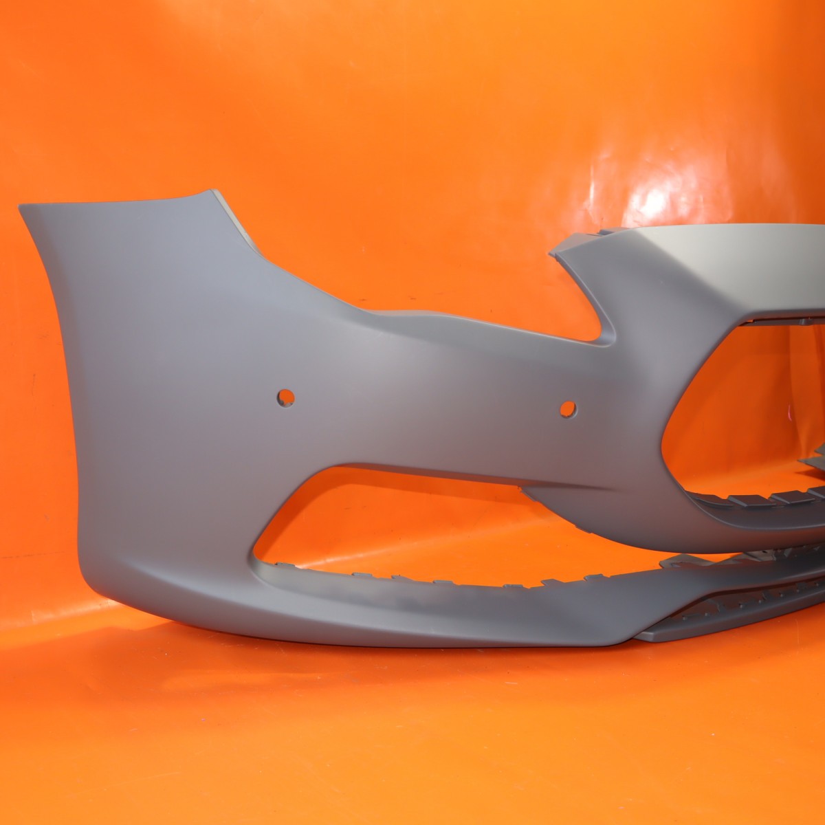 MASERATI QUATTROPORTE FRONT BUMPER 2018 2019 2020 2021 673006997 RECONDITIONDED