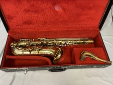 VINTAGE REYNOLDS CONTEMPORA FRANCE TENOR SAXOPHONE + CASE