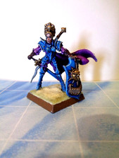 Tabletop : Frost Ritterin - Female Frost Knight - Top bemalt !