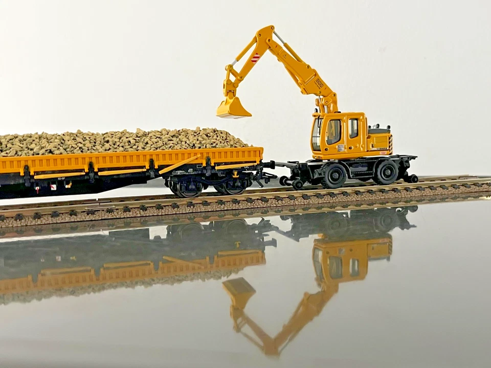 TRIX 24117 H0 - 2 WAGONS PLATS + PELLE  - On Rail GmbH - NEUF  (AS-5623) - Photo 3/4