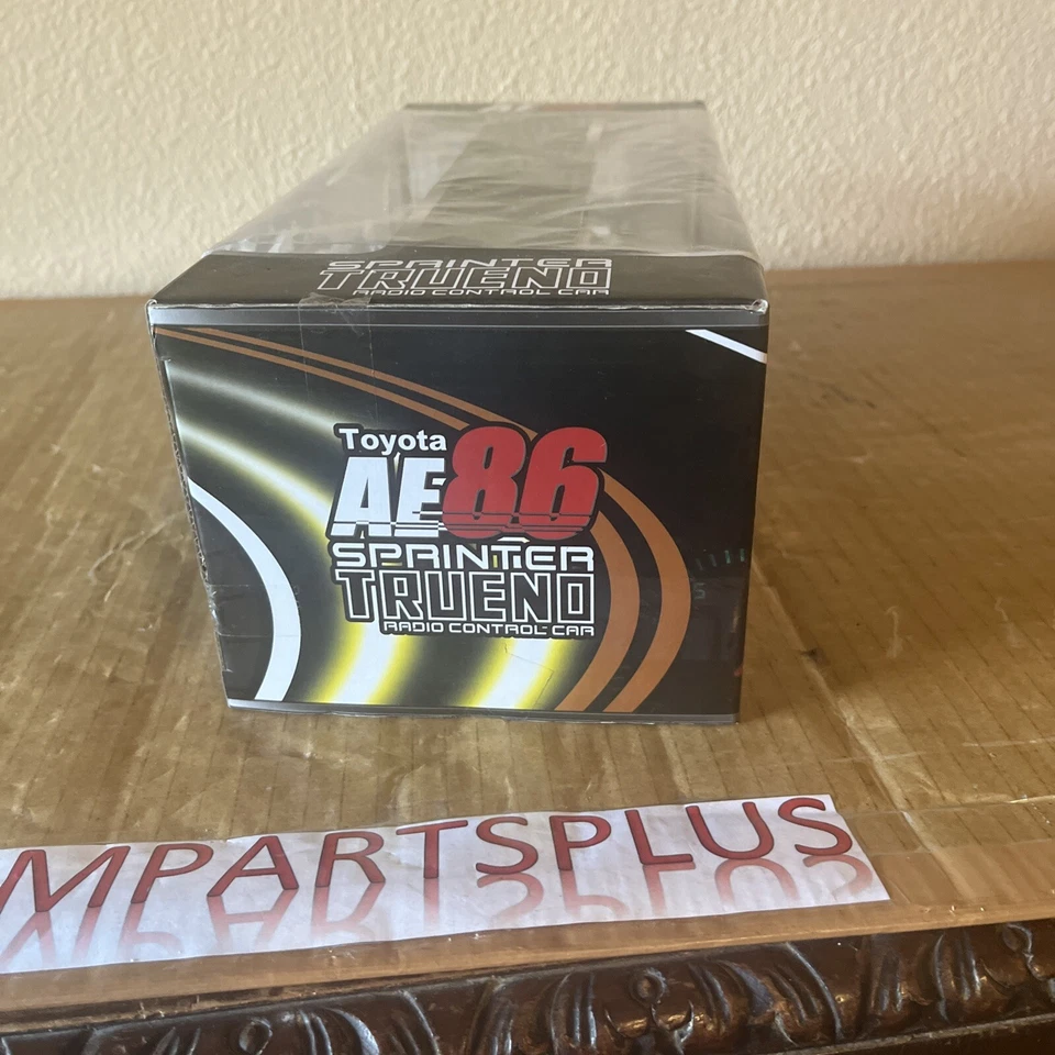 RC Car TOYOTA SPRINTER TRUENO AE86 RC CAR 1:24 Japan Rare - Image 3 of 4