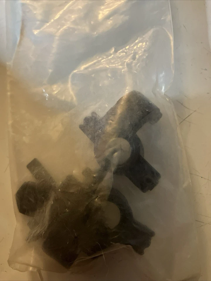 AX31017 AXIAL YETI XL STEERING KNUCKLE SET - Image 2 of 4