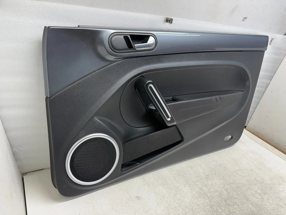 Внутренняя дверная панель со стороны пассажира P501150 2012-2019 Volkswagen Beetle 5C5867012 - Изображение 2 из 4