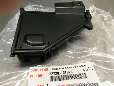 OEM TOYOTA VENZA JUNCTION BLOCK FITS SELECT 2009-2015 2.7L MODELS
