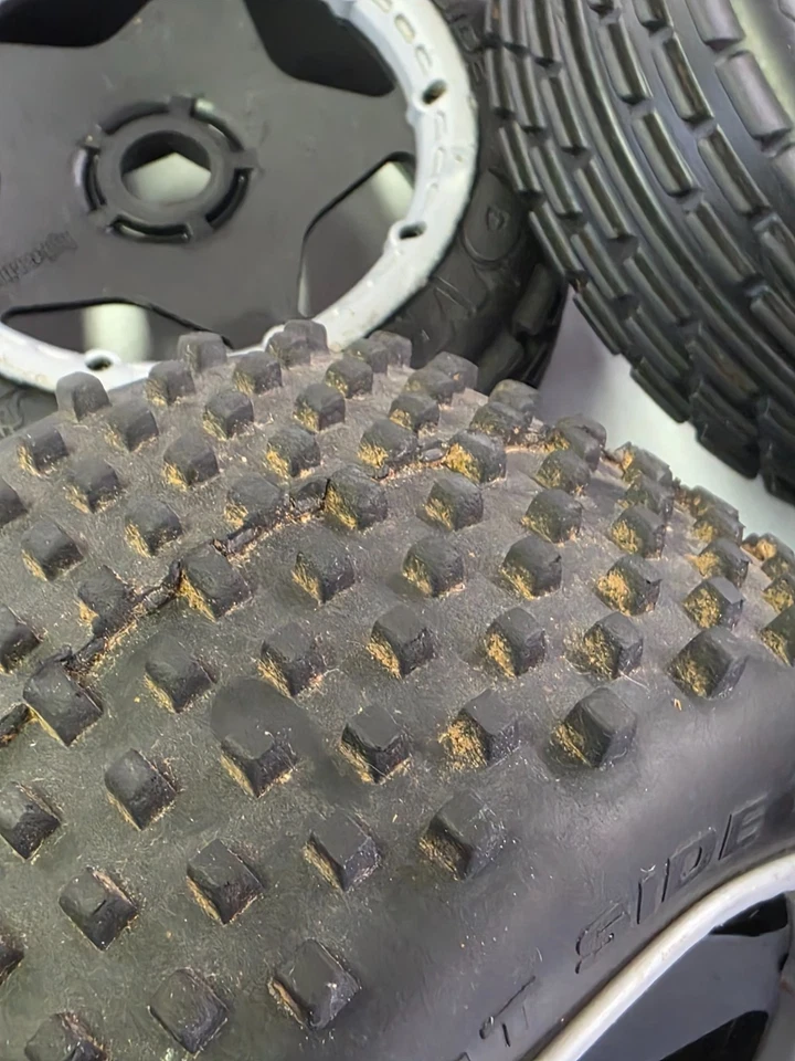 HPI/ROVAN BAJA 5B Original-Räder 24mm Vorne und hinten - Bild 3 von 4