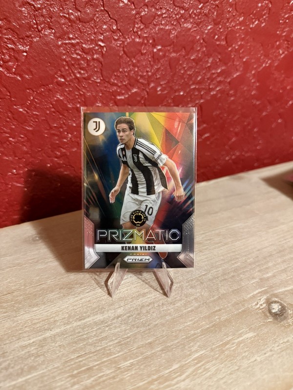 2025 Panini Prizm FIFA Club World Cup #17 Kenan Yildiz Prizmatic Juventus