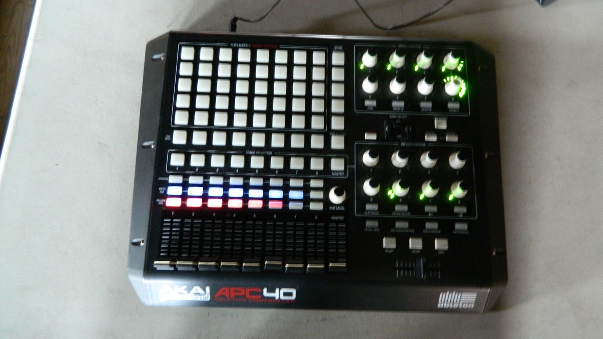 美品　AKAI APC40 初代 Ableton Live コントローラ　元箱付 AKAI APC40 Ableton LIVE USB MIDI Controller W/Box + Adapter Tested
