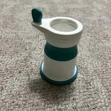 OXO  Baby Fresh Food Manual Masher Grinder,Portable Healthy Infant On The Go