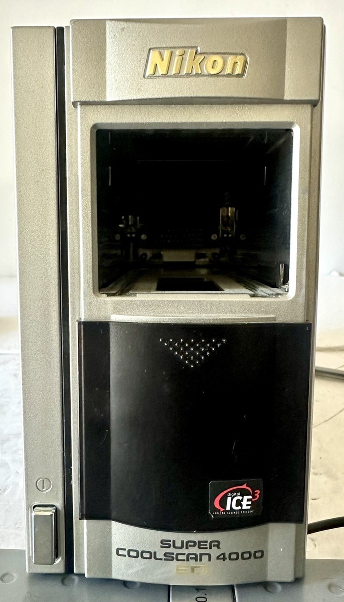 Nikon Super CoolScan 4000 ED Photo Slide & Film Scanner w Nikon Super CoolScan 4000 ED Photo Slide & Film Scanner w