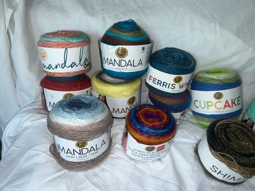 Lot 15 Lion Brand Yarn Cakes Mandala baby Shimmer, Ferris Wheel Cupcake - Picture 5 of 9