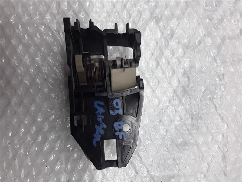 R/F Right Front Door Interior Handle Tan 2003 MITSUBISHI LANCER Z-54P - Image 3 of 3