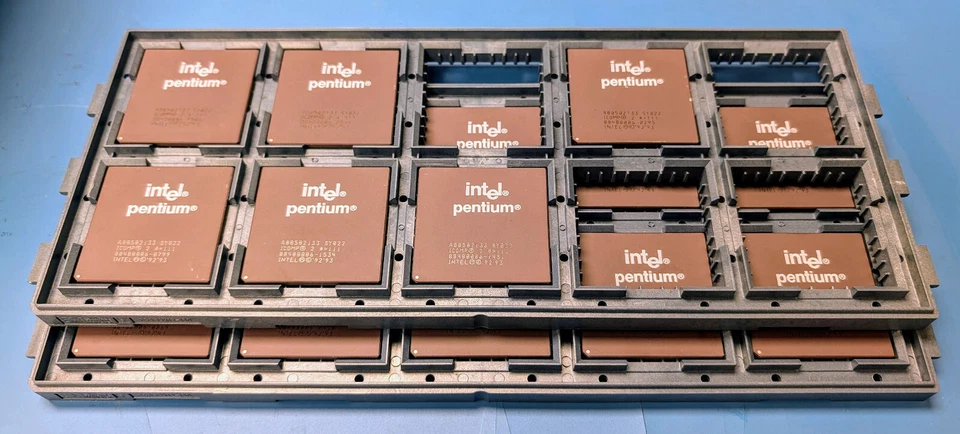 Intel Pentium A80502133 SY022 LOT OF 16 - Image 3 of 3