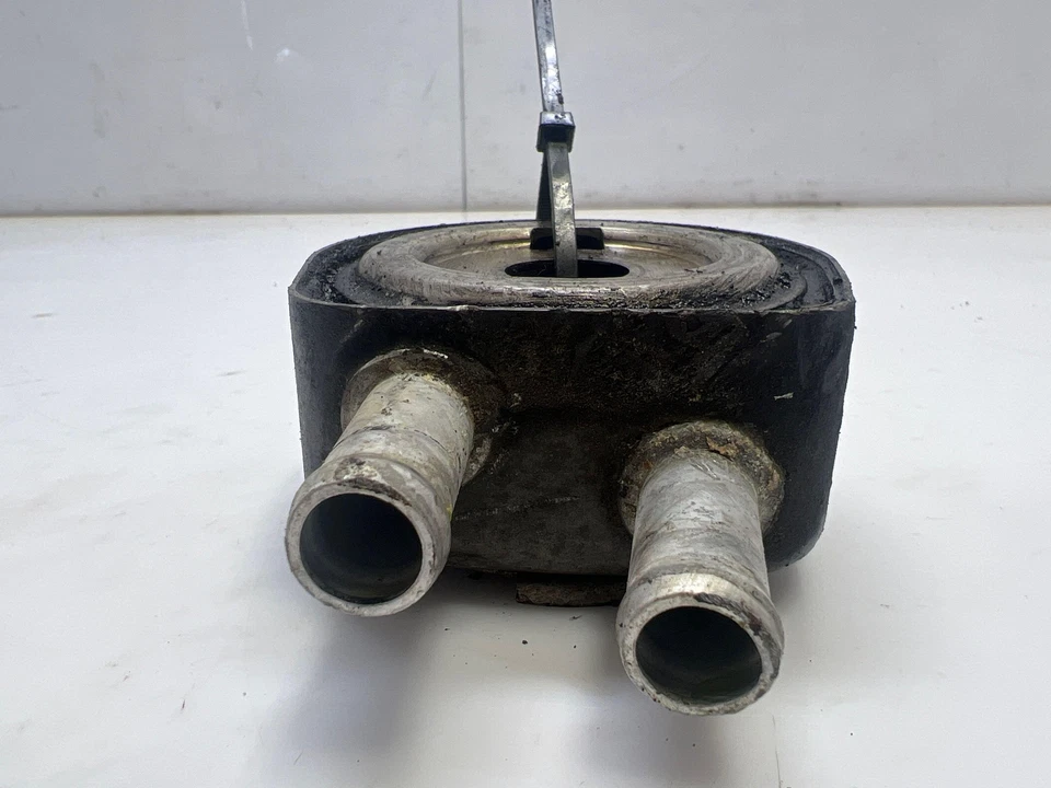 Enfriador de aceite de motor Hyundai Sonata 2006-2014 2,4 L OEM 264102G000 Foto 3 de 4