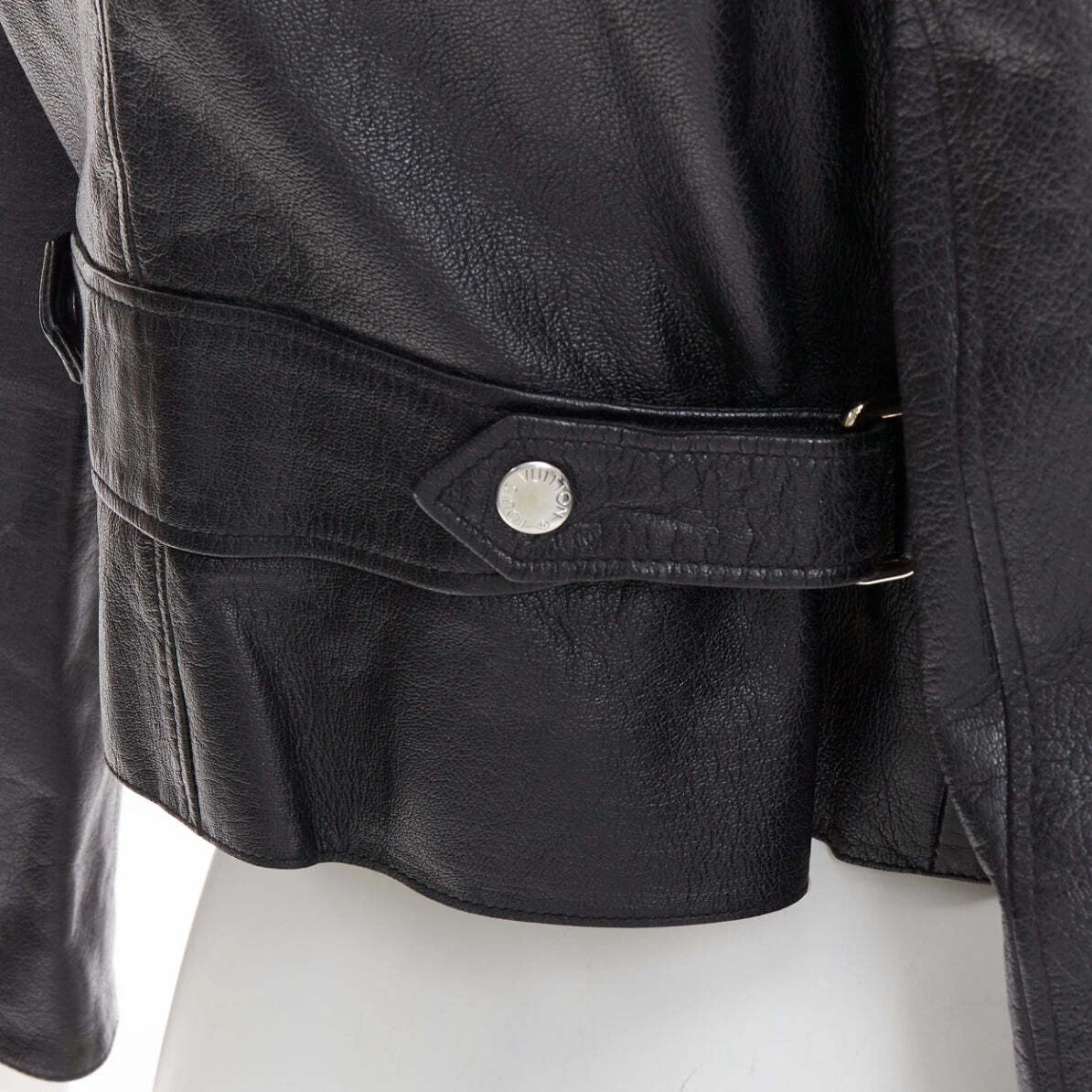 LOUIS VUITTON（LV） Giacca biker LOUIS VUITTON pelle di capra nera LV zip cropped FR36 S