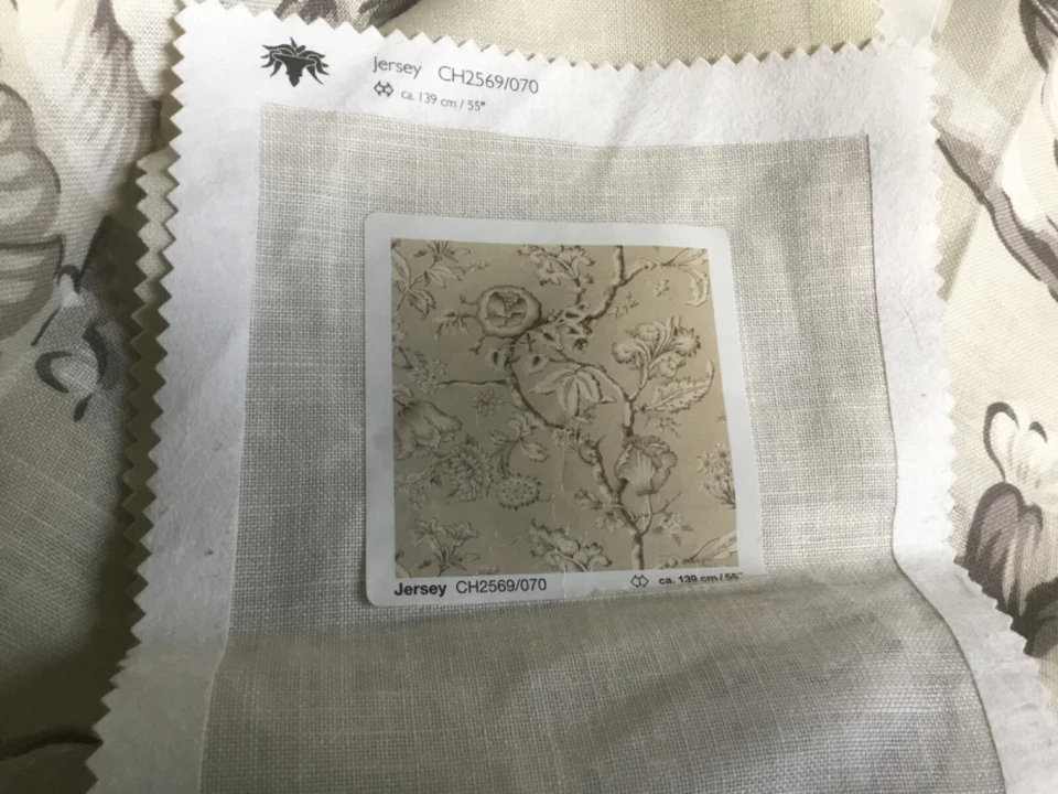 CHIVASSO Tela Muestra Resto 1+Yarda Foto 2 de 4