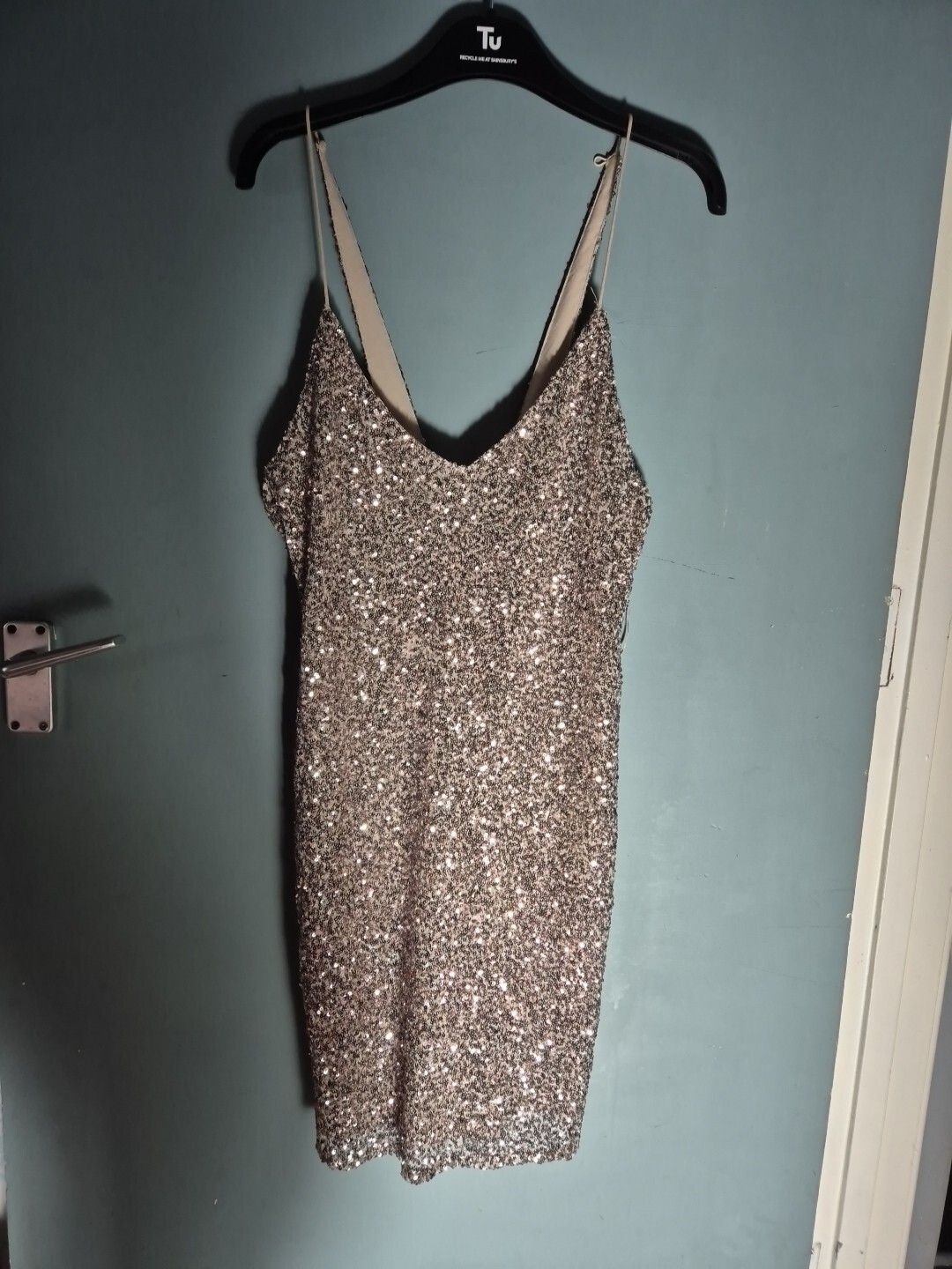 Picture 1 of 4