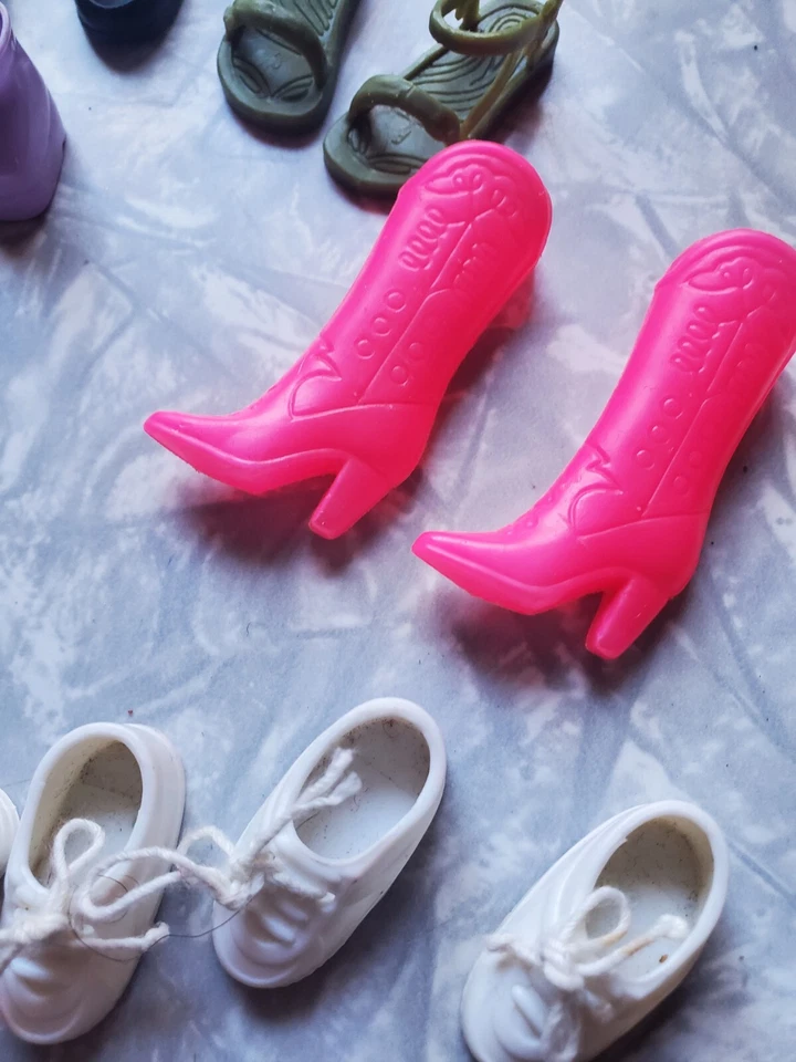 Barbie Muñeca Mattel Zapatos Lote Botas Sandalias Tacones Forma Gran  Foto 2 de 4