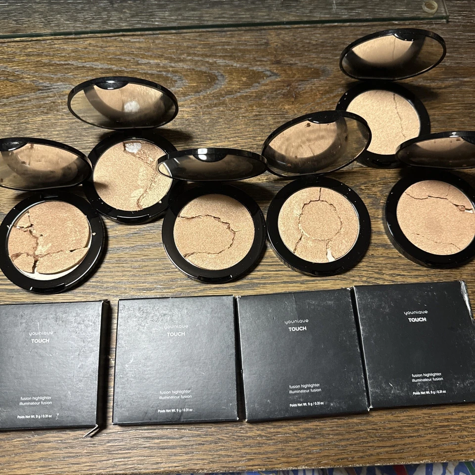 Younique Matte Bronzer In Medium/Brazen. Damaged. Brand New. Special Price - Image 2 of 4