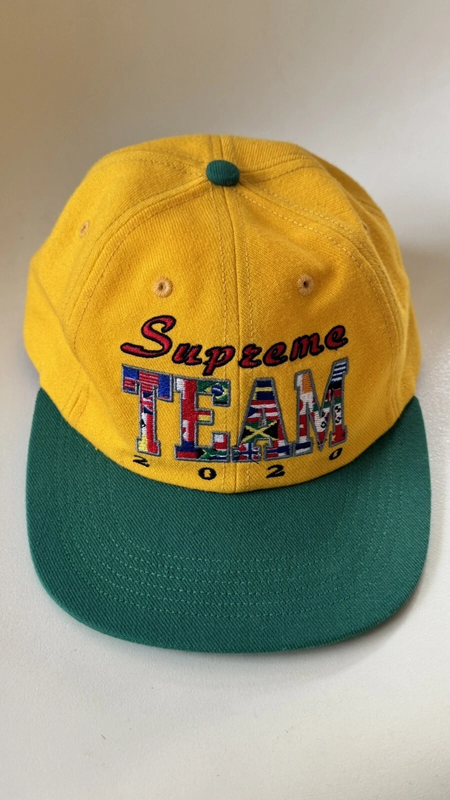 Casquette 6 panneaux Supreme Team 2020 occasion rare drapeaux jaune vert