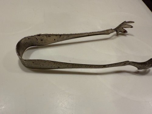 VINTAGE PEWTER Tongs Hammered Claw Foot Serving Ice Sugar Cube 6 1/2"L - Picture 2 of 3