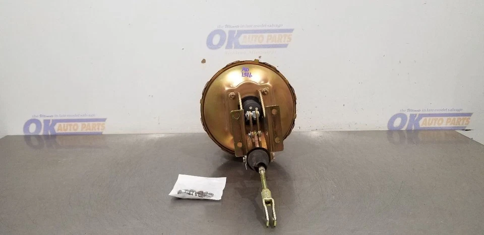 1969 CHEVY C20 POWER BRAKE BOOSTER MASTER CYLINDER ASSEMBLY - Image 2 of 4