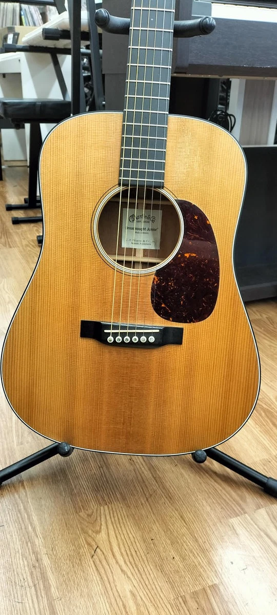 Martin D Jr. A Dreadnought Junior Mini-Akustikgitarre Reisegröße