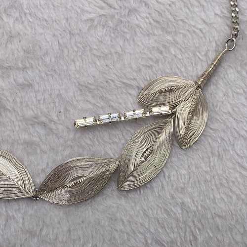 Silver Spun Wire Leaf Design Necklace & Earrings - Mid Century Artisan Germany - Picture 4 of 14