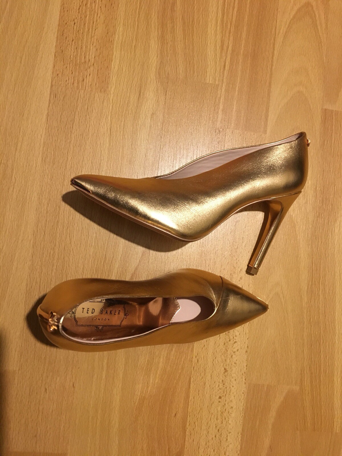 Womens Ted Baker Bexz Court shoes Size 5 pink gold Womens Ted Baker Bexz Court shoes Size 5 pink gold
