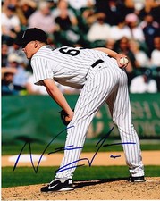 NATE JONES  CHICAGO WHITE SOX   ACTION SIGNED 8x10