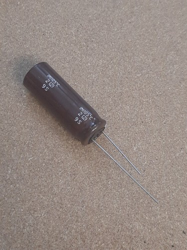 Nippon LXF 680µF 50V 20% 105°C *2 Stück* *NOS* - 第 1/4 張圖片