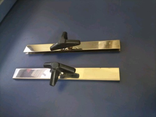 FIAT 500 FIAT 126 CHIUSURA VETRO DEFLETTORE CRISTALLO NUOVO 2 PEZZI - Foto 1 di 4