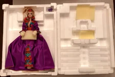 2025 SALE! SAVE 35% 1993 ROYAL SPLENDOR PORCELAIN BARBIE 10950 RFB