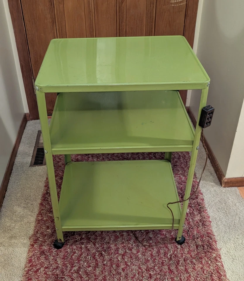 Carro utilitario de cocina Cosco vintage de 3 niveles años 50 verde rodante eléctrico funciona  Foto 3 de 4